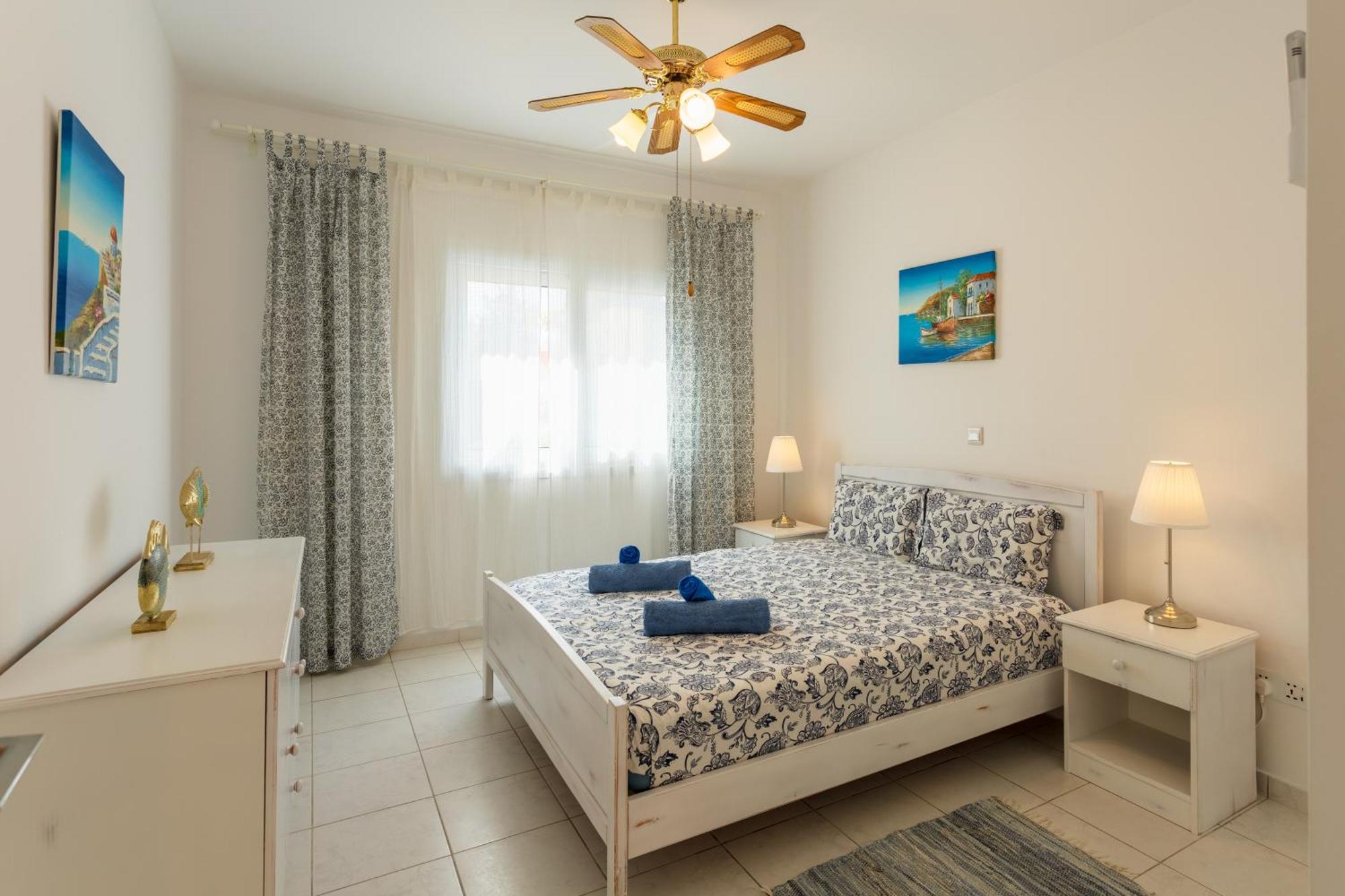 Regina Gardens Lovely Apartment 파포스 외부 사진